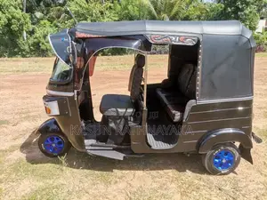 Bajaj 4 Stroke 2010 Three Wheel (Used)