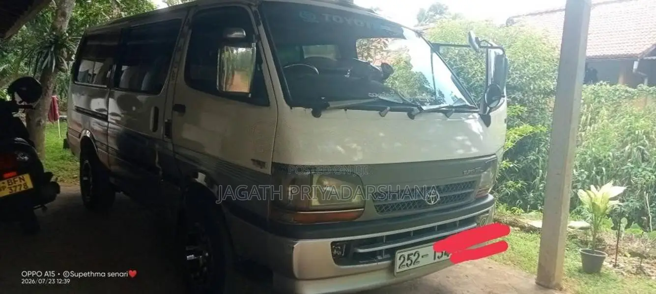 Toyota Dolphin LH113 1995 Van (Used)