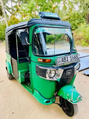 Bajaj RE 2015 Three Wheel (Used)