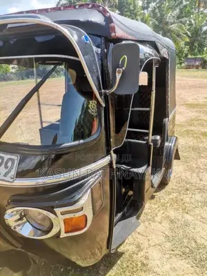 Bajaj 4 Stroke 2010 Three Wheel (Used)