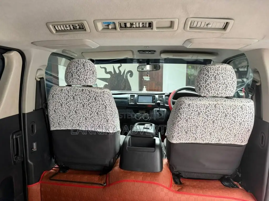 Toyota KDH Super 2011 Van (Used)