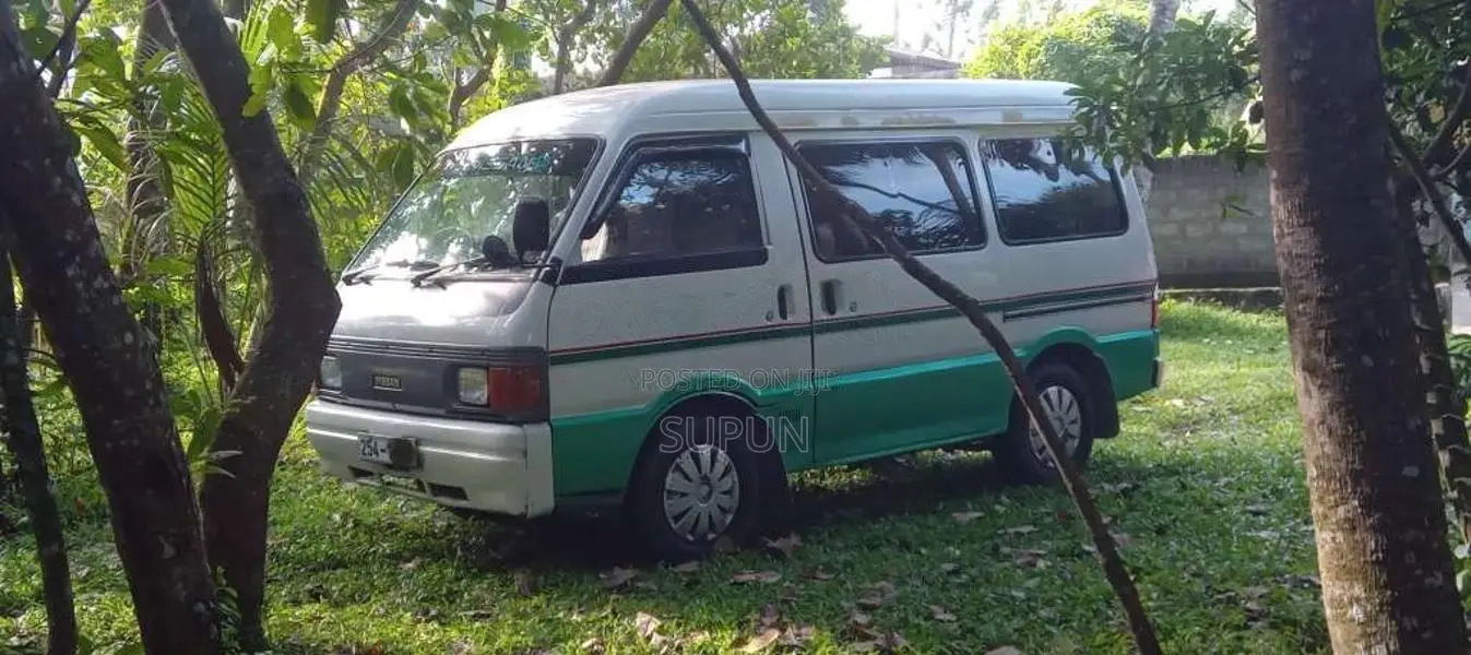 Mazda Mazda 1995 Van (Used)