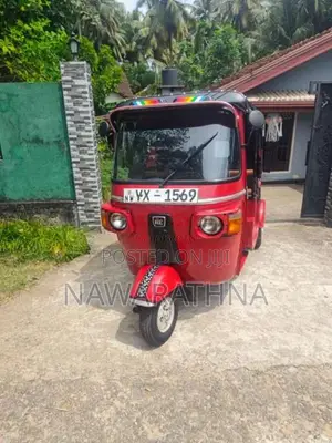 Bajaj 4 stroke 2012 Three Wheel (Used)