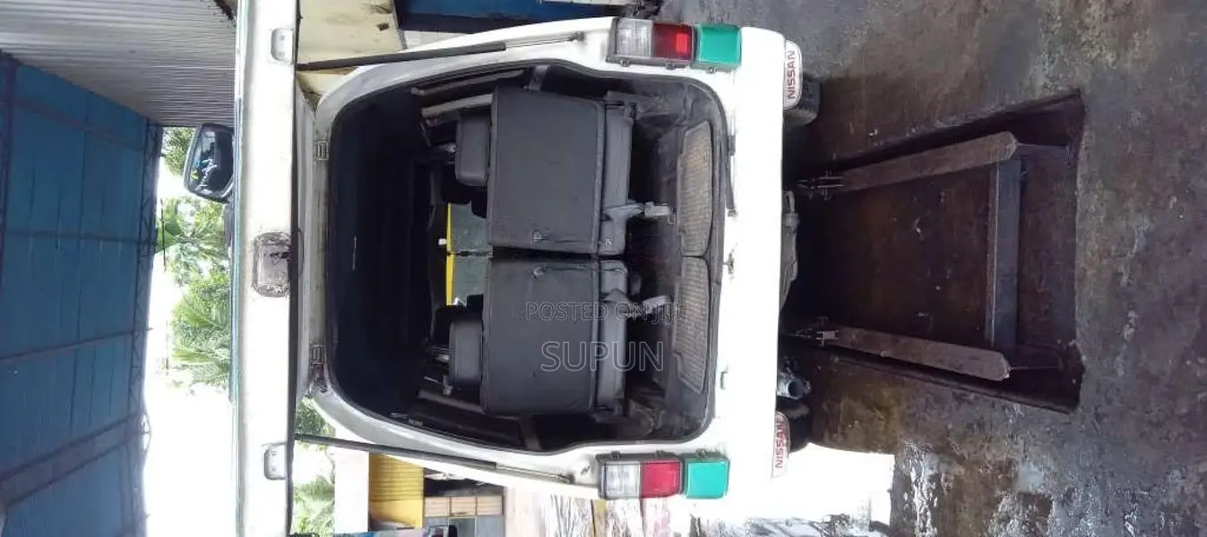 Mazda Mazda 1995 Van (Used)