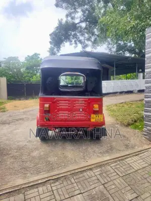 Bajaj 4 stroke 2012 Three Wheel (Used)