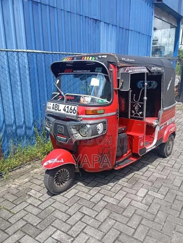 Bajaj Re 2016 Three Wheel (Used)