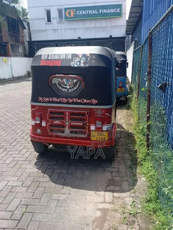 Bajaj Re 2016 Three Wheel (Used)