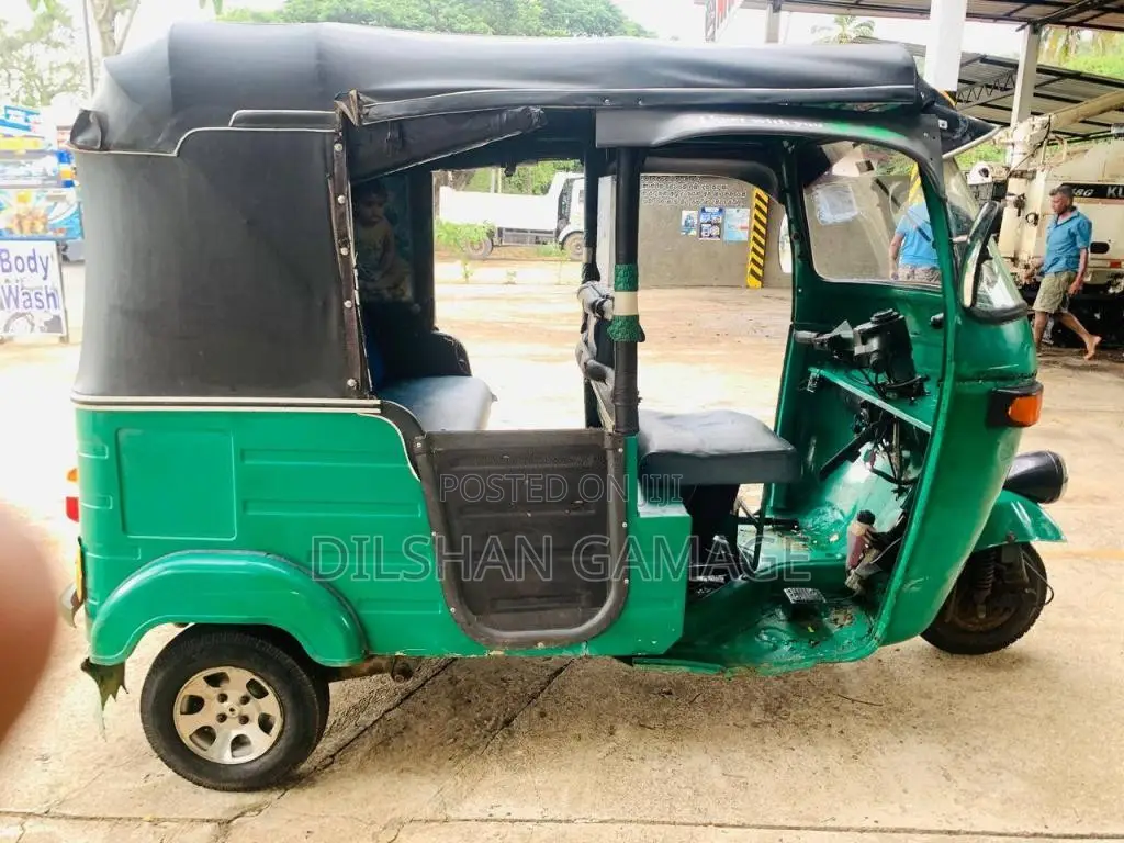 Bajaj 4 Stroke 2008 Three Wheel (Used)