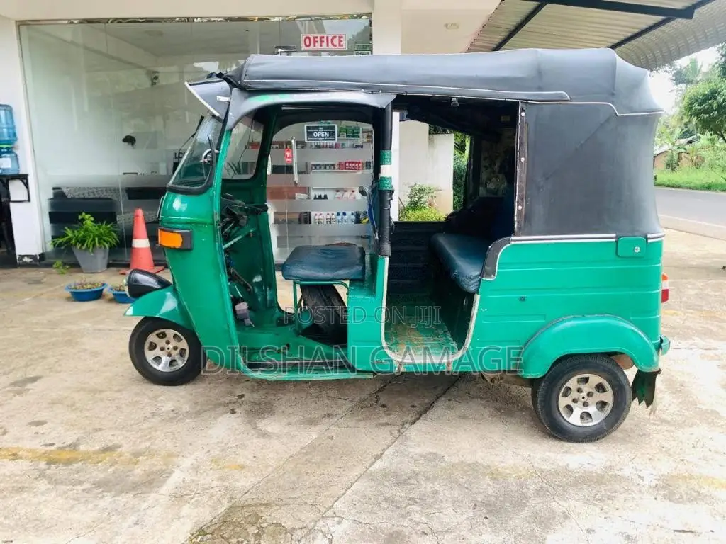 Bajaj 4 Stroke 2008 Three Wheel (Used)