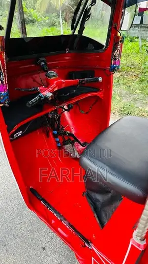 Bajaj 2 stroke 2000 Three Wheel (Used)