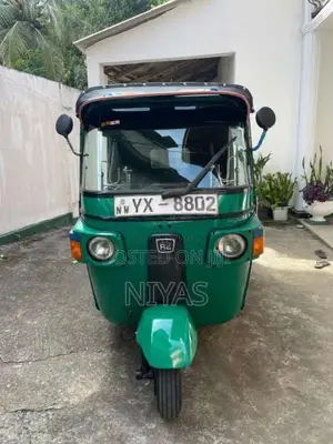 Bajaj RE 205 2012 Three Wheel (Used)