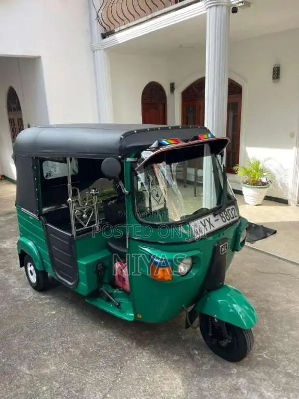 Bajaj RE 205 2012 Three Wheel (Used)