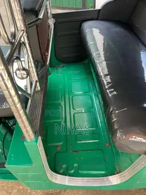 Bajaj RE 205 2012 Three Wheel (Used)