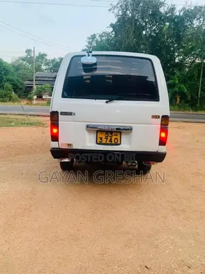 Toyota Hiace SHell 1988 Van (Used)