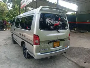 Hyundai H100 1998 Van (Used)