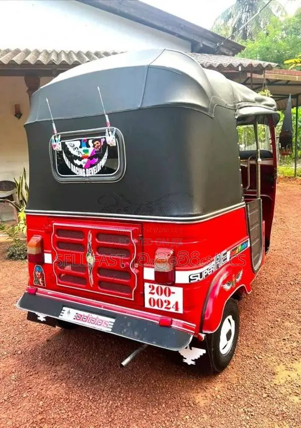 Bajaj RE 2 Stroke 1996 Three Wheel (Used)