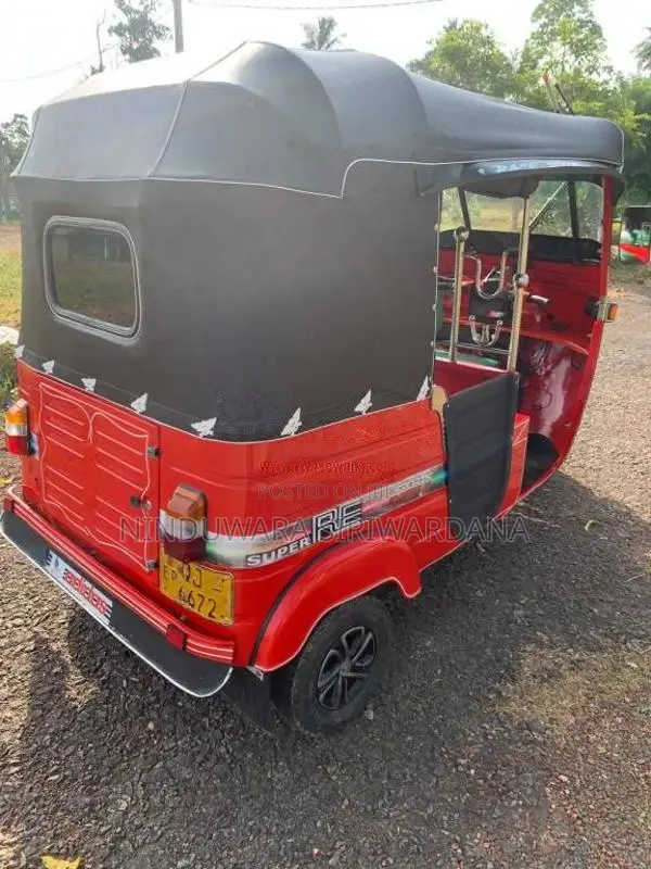 Bajaj 4 stroke 2007 Three Wheel (Used)