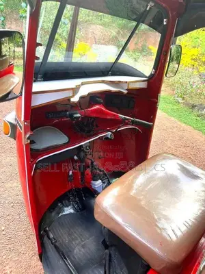 Bajaj RE 2 Stroke 1996 Three Wheel (Used)