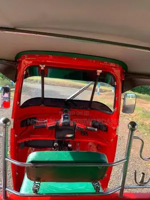 Bajaj 4 stroke 2007 Three Wheel (Used)