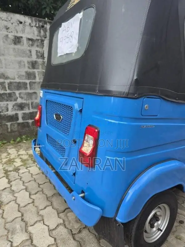 Bajaj 4 stroke 2025 Three Wheel Unregistered (Recondition)
