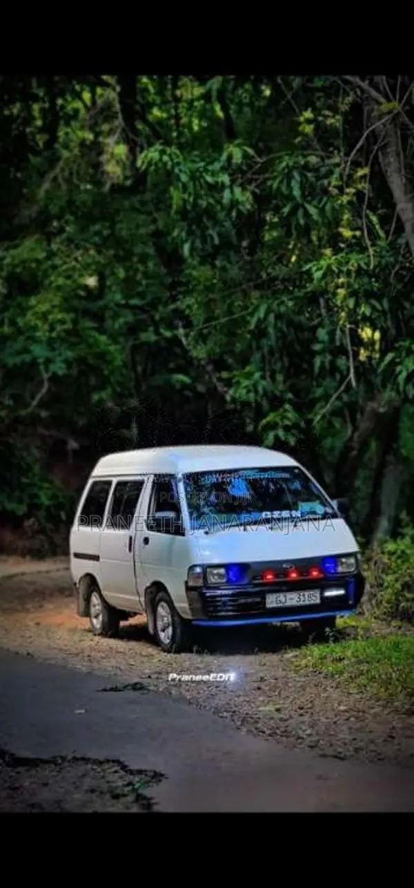 Toyota Lotto CR27 1996 Van (Used)