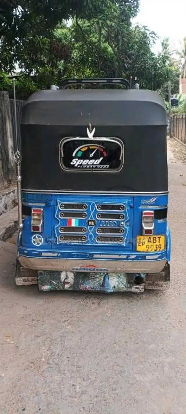 Bajaj 2 Stroke 2019 Three Wheel (Used)