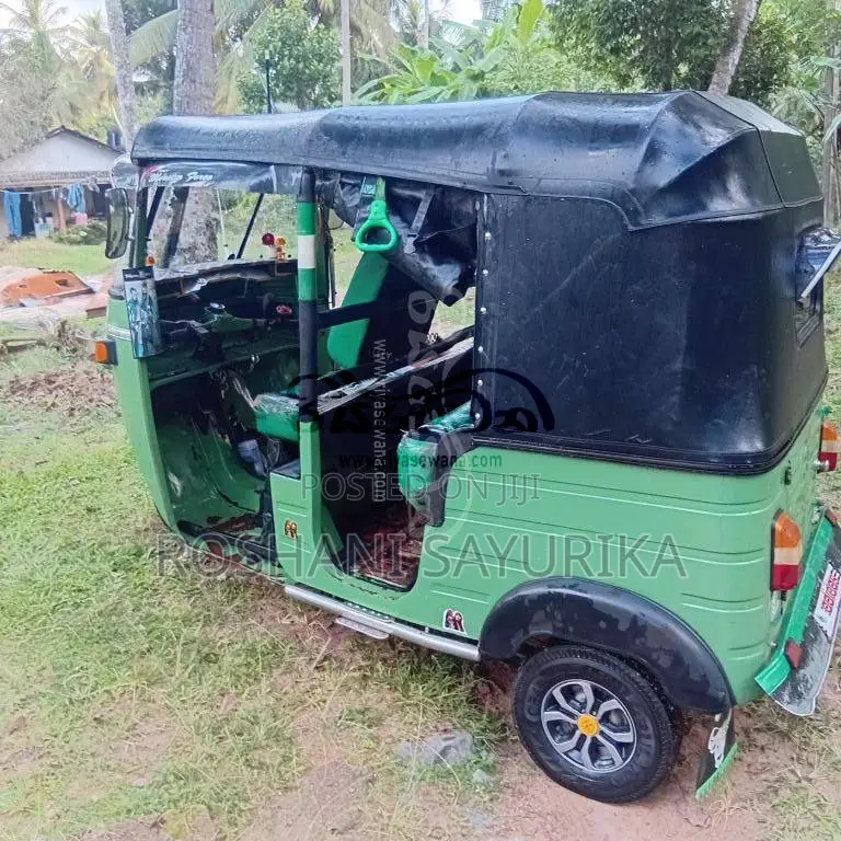 Bajaj 2 Stroke 1998 Three Wheel (Used)