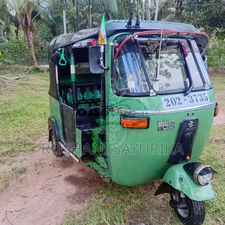 Bajaj 2 Stroke 1998 Three Wheel (Used)