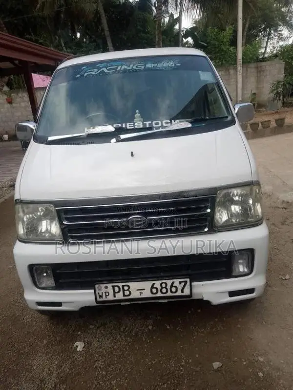 Daihatsu SV 200 2004 Van (Used)