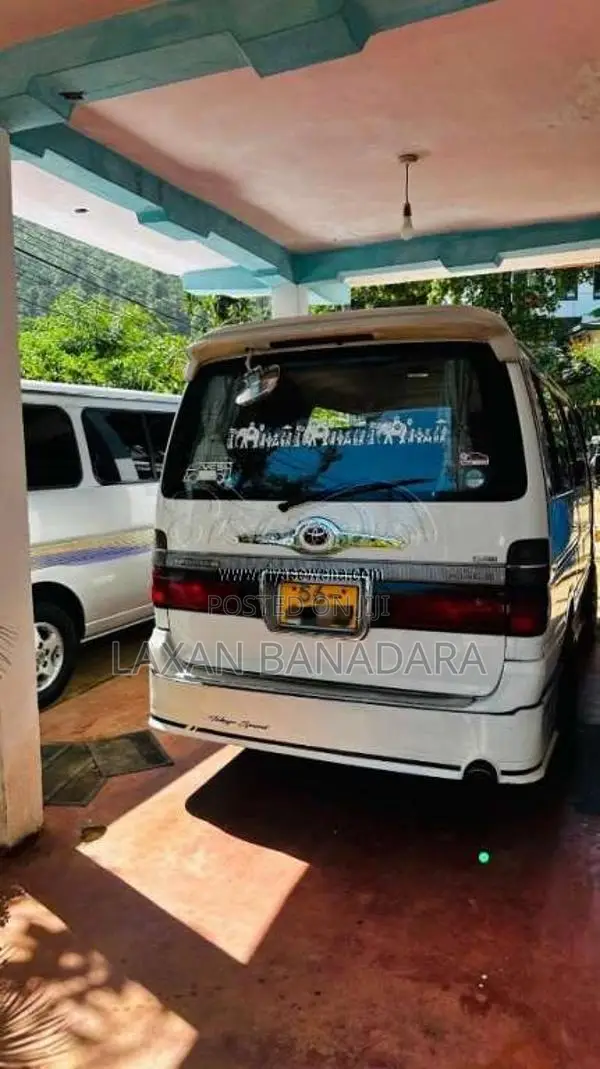 Toyota HIACE 1990 Van (Used)