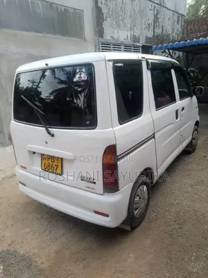 Daihatsu SV 200 2004 Van (Used)
