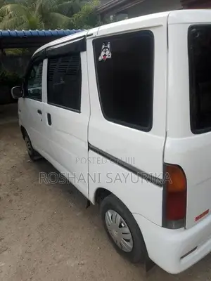 Daihatsu SV 200 2004 Van (Used)