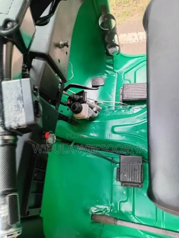 Bajaj 4 stroke 2011 Three Wheel (Used)