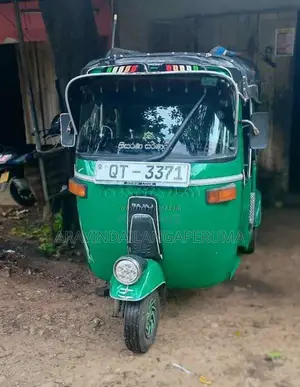 Bajaj 4 stroke 2009 Three Wheel (Used)
