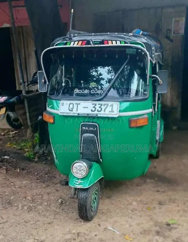 Bajaj 4 stroke 2009 Three Wheel (Used)