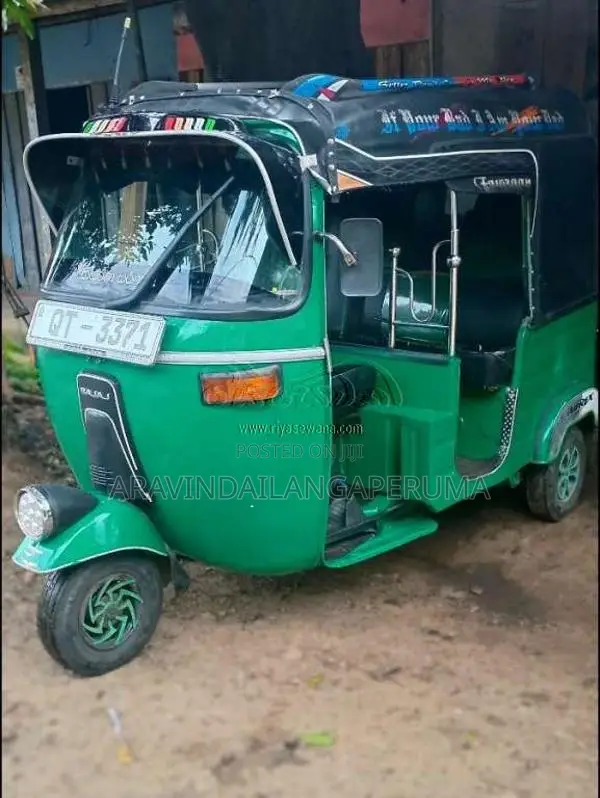 Bajaj 4 stroke 2009 Three Wheel (Used)