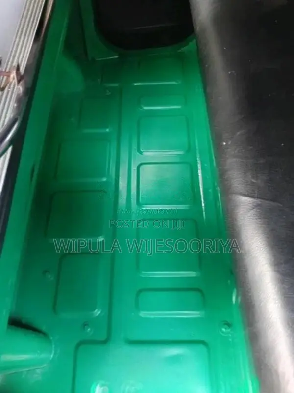 Bajaj 4 stroke 2011 Three Wheel (Used)