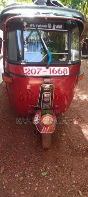 Bajaj 2 Stroke 2000 Three Wheel (Used)