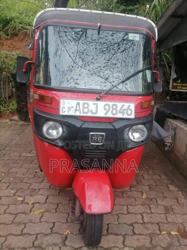 Bajaj 4 Stroke 2016 Three Wheel (Used)