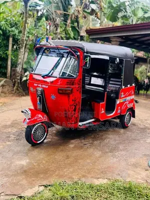Bajaj 2 Stroke 2005 Three Wheel (Used)