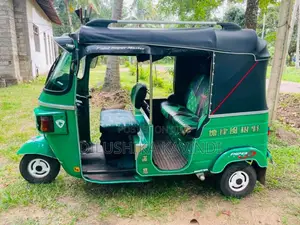 Bajaj RE 205 2012 Three Wheel (Used)