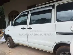 Toyota Noah Cr42 2003 Van (Used)