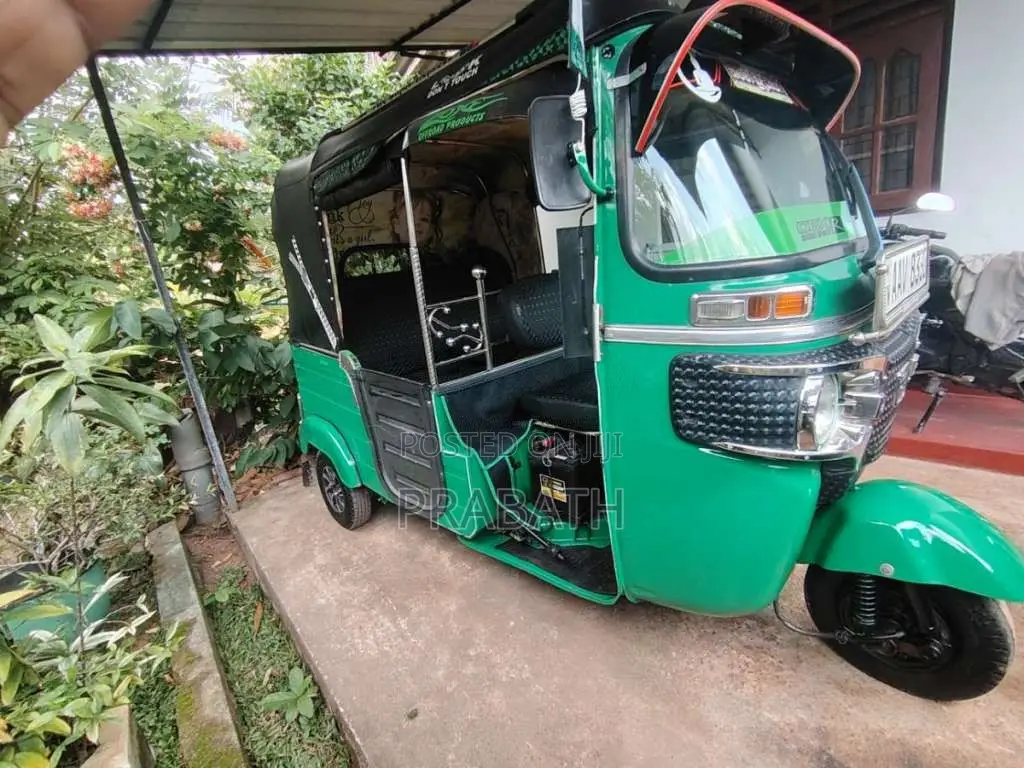 Bajaj RE 4 Stroke 2014 Three Wheel (Used)