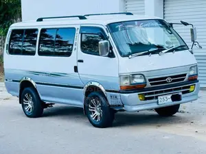 Toyota LH103 Dolphin 1994 Van (Used)