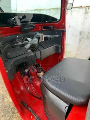 Bajaj RE 205 2018 Three Wheel (Used)
