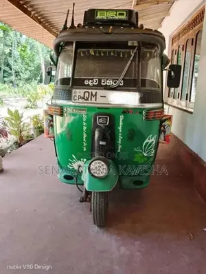 Bajaj 4 Stroke 1993 Three Wheel (Used)