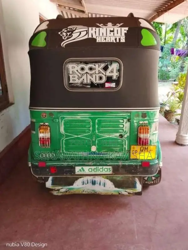 Bajaj 4 Stroke 1993 Three Wheel (Used)