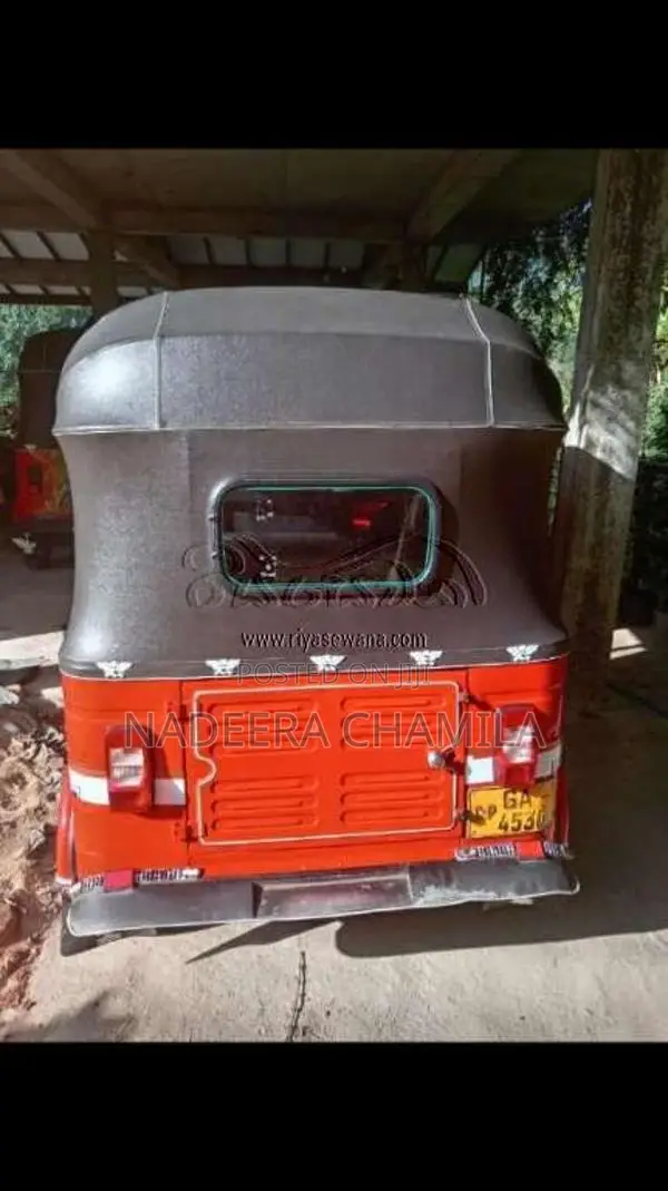 Bajaj 2 Stroke 2002 Three Wheel (Used)
