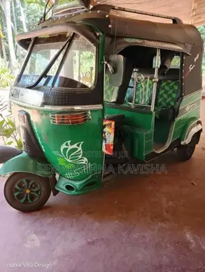 Bajaj 4 Stroke 1993 Three Wheel (Used)