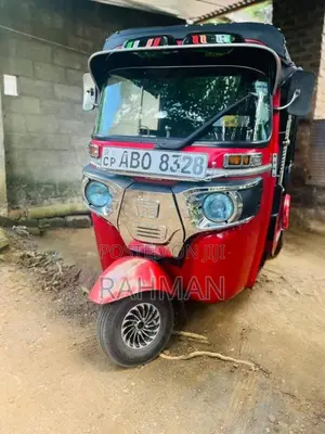 Bajaj 4 Stroke 2016 Three Wheel (Used)
